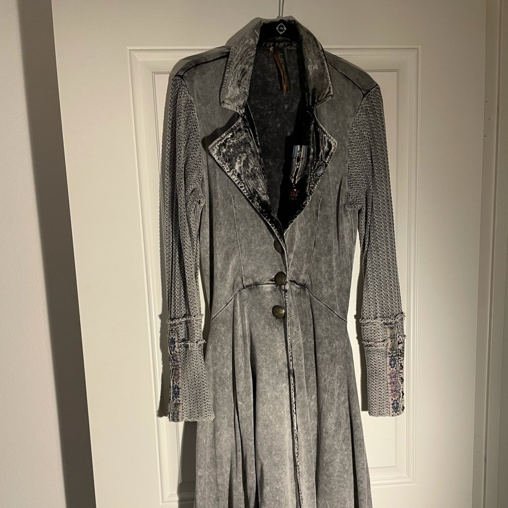 Aratta Long Victorian Jacket with Pins--NWOT
